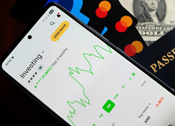 Les meilleures sociétés de trading en 2025 : guide essentiel